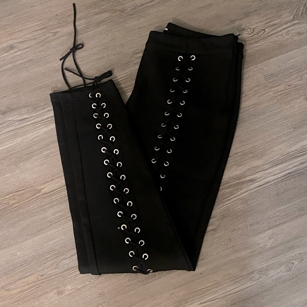 Fashion Nova X and O lace up paint black